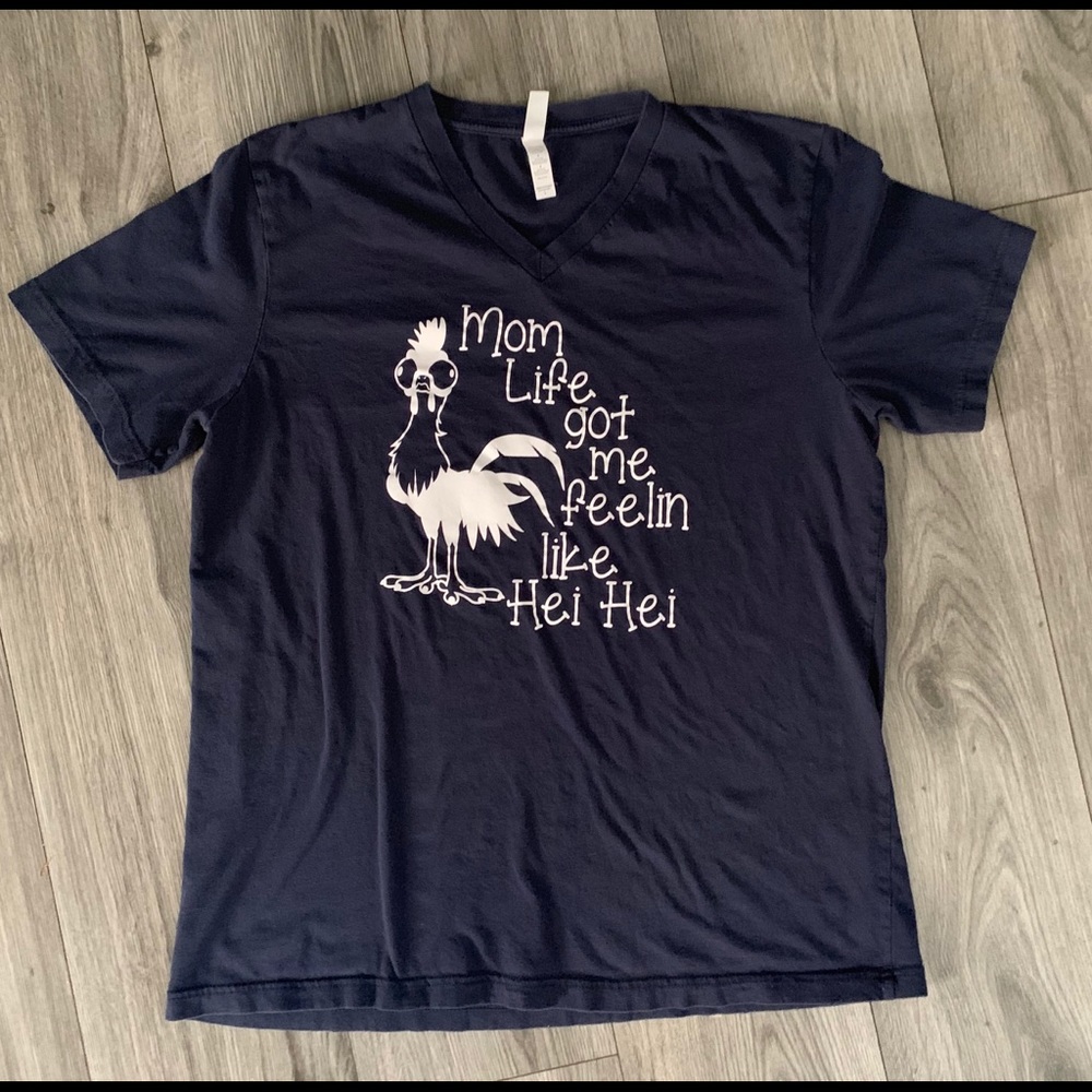 Moana Hei Hei mom tee